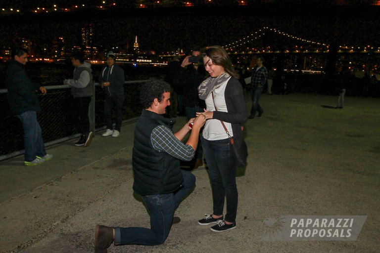 Photo Brooklyn Bridge Surprise Engagement Photography – Tim and Sydney