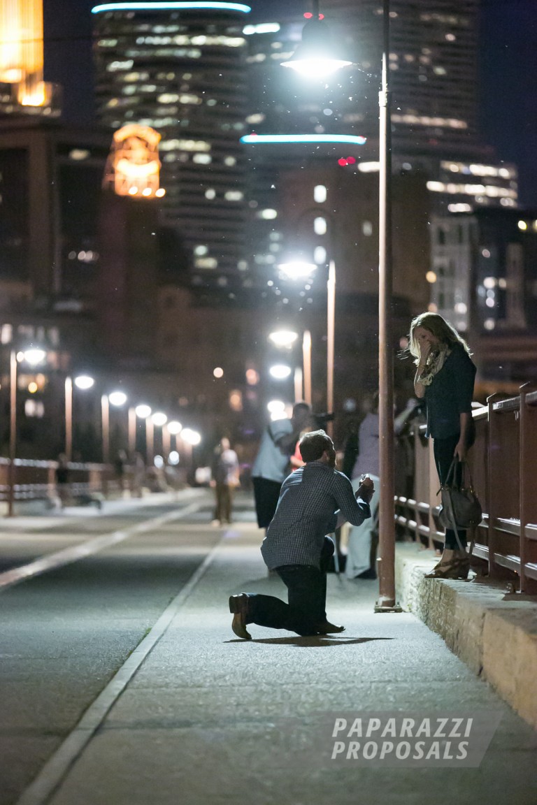 Photo Cody and Mallory’s Beautiful Minneapolis stone arch bridge surprise proposal