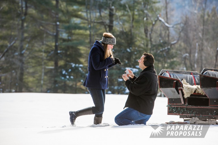 Photo Evan and Stacey’s romantic sleigh ride proposal, Vermont