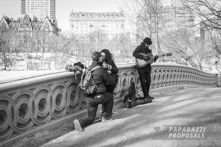 Photo Central Park Proposal Photography | Chris & Hannah’s Proposal At Bow Bridge!
