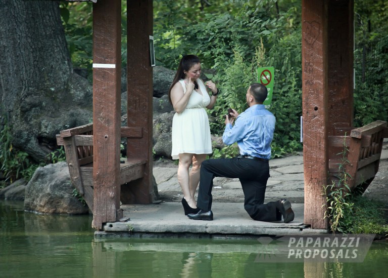 Photo Sergio and Monica’s Central Park Paparazzi Proposal.
