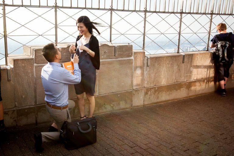Photo Marriage Proposal Ideas: The Empire State Building
