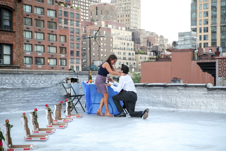 Photo Top New York Proposal Idea of the Week: A Slice of Love