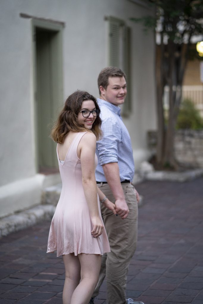 Photo San Antonio Proposal Photographer: Thomas’ Romantic Riverwalk Proposal