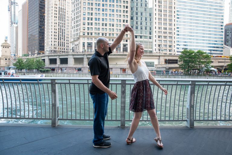 Photo Chicago Engagement Proposal Photographer: Lance’s Riverwalk Proposal