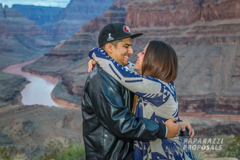 Photo Proposal Ideas | Grand Canyon Proposal Near Las Vegas