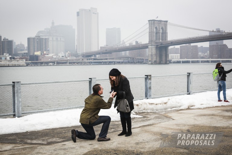 Photo Scott and Ashley-Lynn’s Brooklyn Bridge Dazzling Proposal!