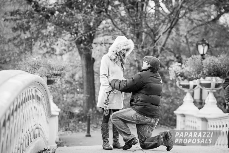 Photo New York Proposal Photography – Joseph and Tara’s Bow Bridge Engagement