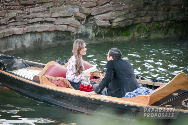 Photo Proposal Ideas – Dallas Gondola Proposal – Ammar & Elina