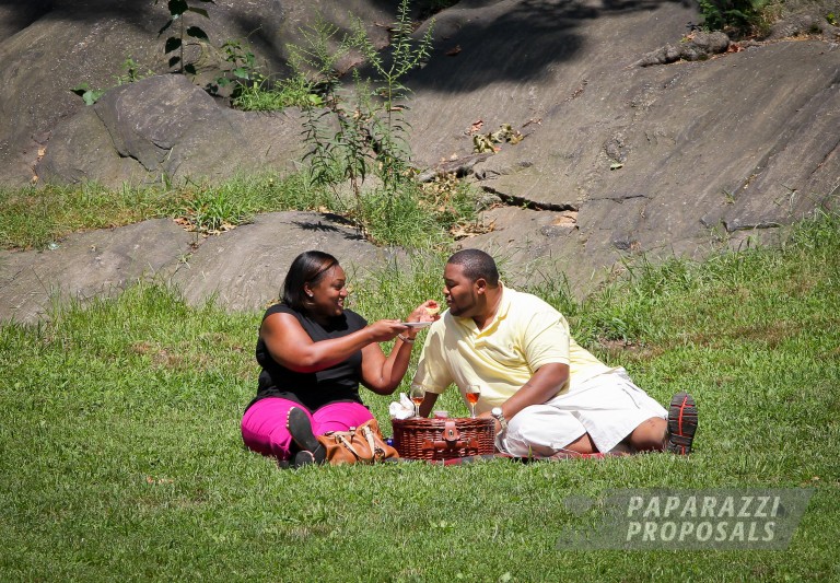Photo Cody and Jennifer’s Rent A Paparazzi romantic day in Central Park!