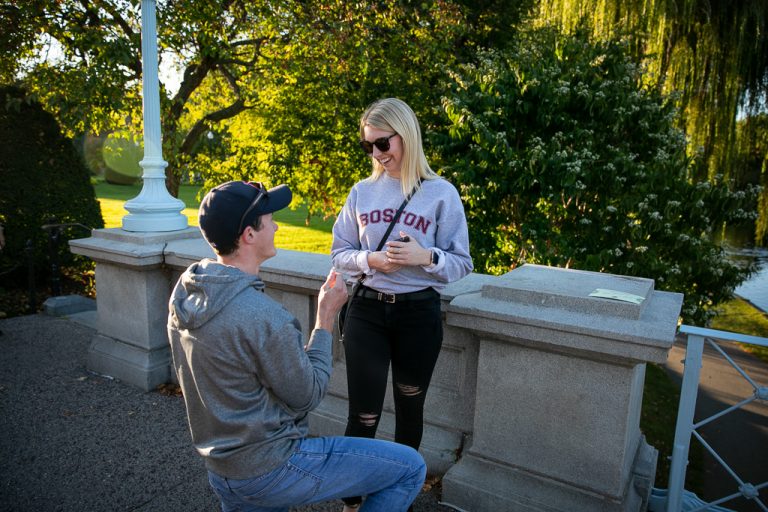 Photo Boston Public Garden Proposal Photos | James and Shanyn